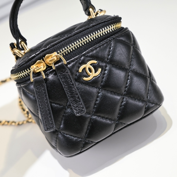 シャネルバッグ素材ディテール